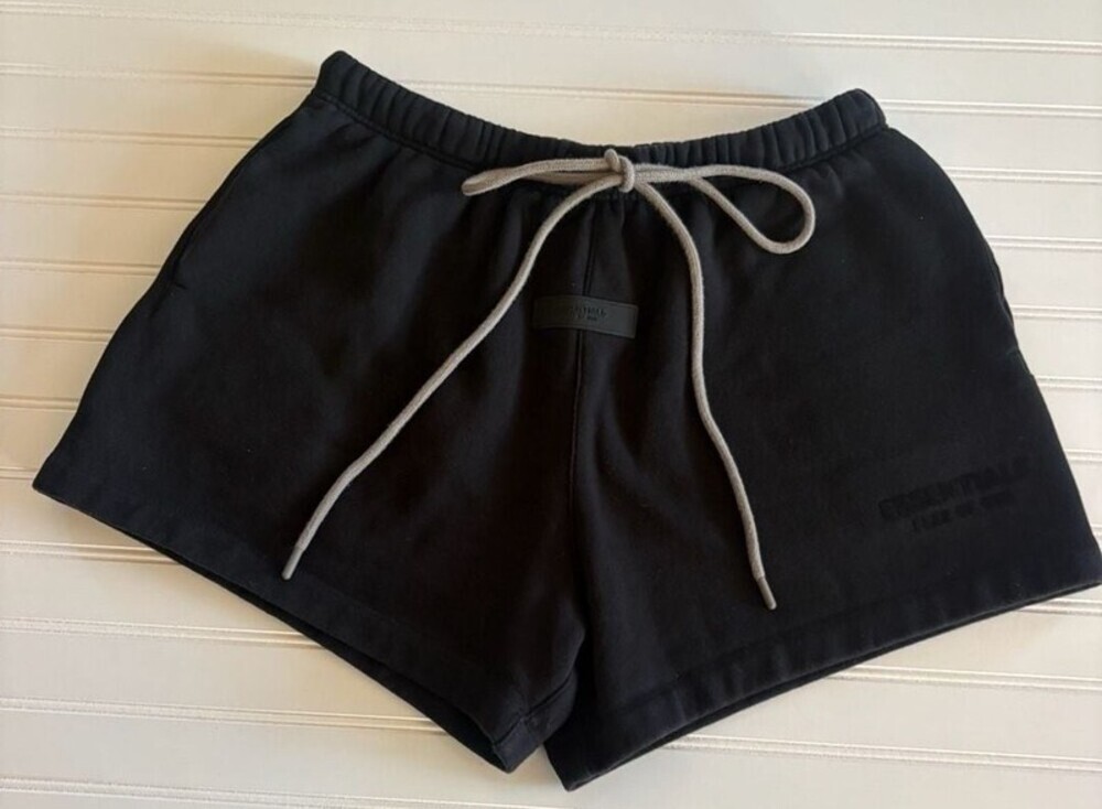 Essentials Fear of God Sweat Shorts Black Size L